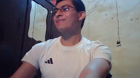 Snapshot of maurodirty chatting on 01.10.26 Mauro online show from 01.10.26