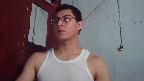 Snapshot of maurodirty chatting on 01.10.26 Mauro online show from 01.10.26