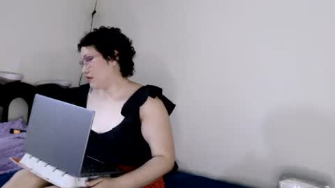 mauroluxandra online show from 07.15.26