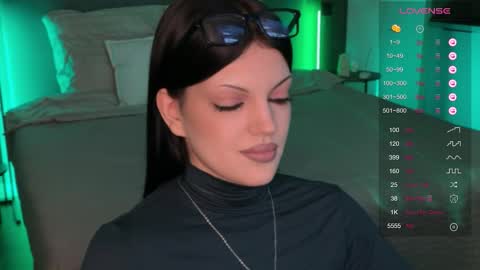 Mavis online show from 11.23.25