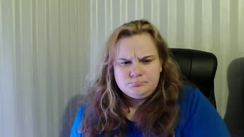 Snapshot of mavka2025 chatting on 12.15.25 Mavka2025 online show from 12.15.25