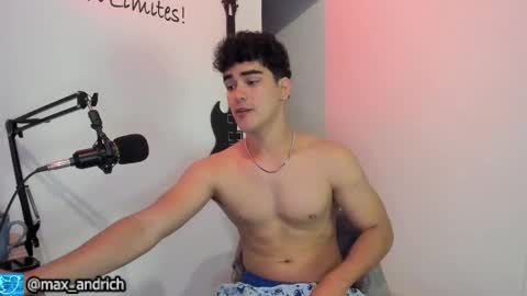 Snapshot of max__andrich chatting on 02.19.26 Max... online show from 02.19.26