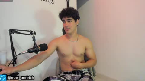 Snapshot of max__andrich chatting on 04.07.26 Max... online show from 04.07.26