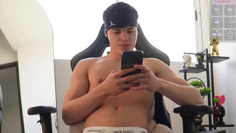 Snapshot of max_cortes1_ chatting on 10.21.25 60 OFF ON MY OF ONLY FOR TODAY online show from 10.21.25