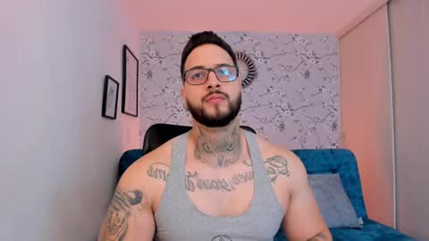 Snapshot of max_dic1 chatting on 03.24.26 max D. online show from 03.24.26