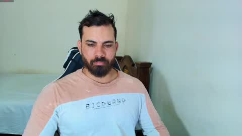 max_love25 online show from 10.18.25