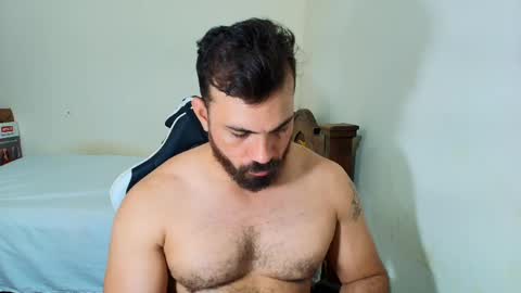 max_love25 online show from 11.15.25