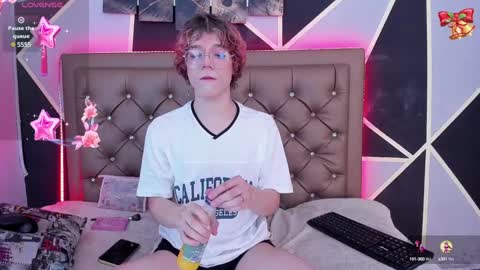 Snapshot of max_lover1 chatting on 01.07.25 Max lover1 online show from 01.07.25