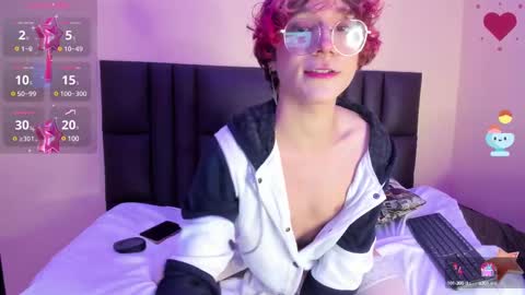 Snapshot of max_lover1 chatting on 02.15.25 Max lover1 online show from 02.15.25