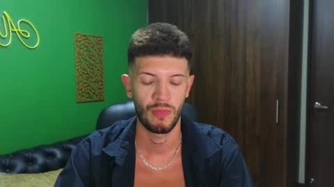 Max Taylor online show from 12.25.24