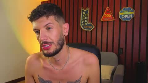 Max Taylor online show from 10.15.25