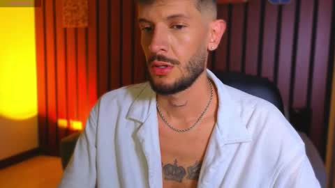 Max Taylor online show from 10.24.25