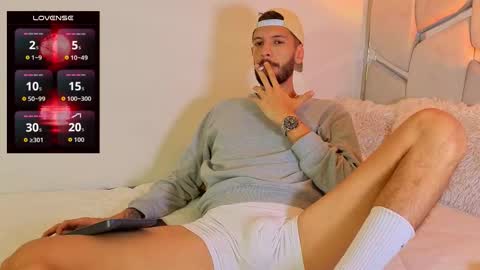 Max Taylor online show from 11.20.25