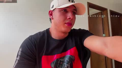 max_valiant1 online show from 06.14.26