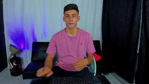 Snapshot of max_wild01 chatting on 01.25.25 MAX online show from 01.25.25