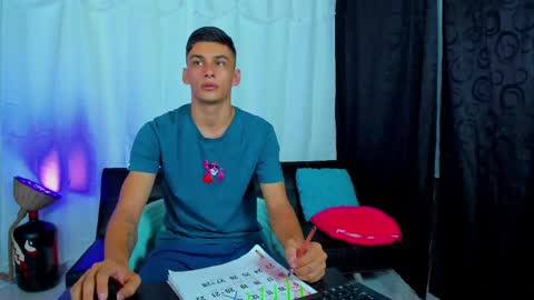 Snapshot of max_wild01 chatting on 02.18.25 MAX online show from 02.18.25