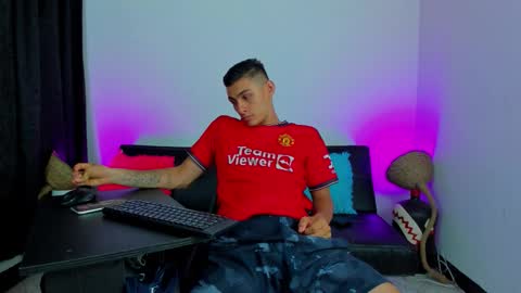 MAX     online show from 03.15.26