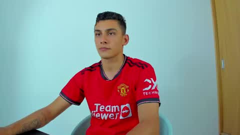MAX     online show from 06.18.26