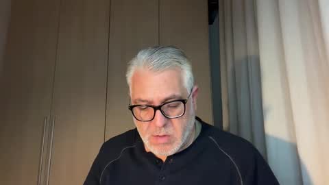 Snapshot of maxbillo chatting on 03.19.26 maxbillo online show from 03.19.26