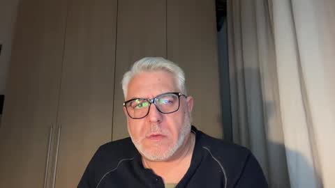 Snapshot of maxbillo chatting on 03.20.26 maxbillo online show from 03.20.26