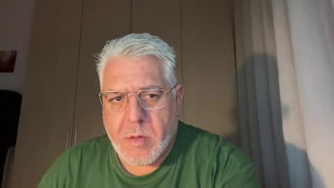 Snapshot of maxbillo chatting on 06.28.26 maxbillo online show from 06.28.26
