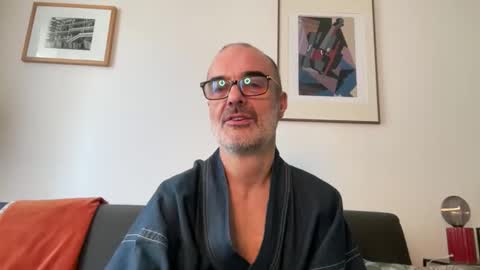 Max Mikado online show from 03.03.26