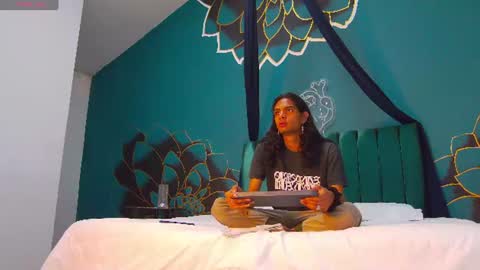 Maxi  Max online show from 07.15.26
