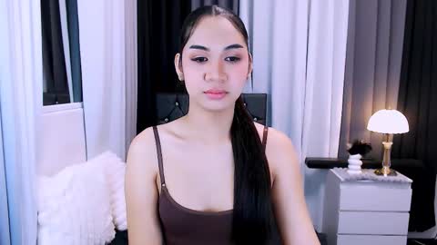 maxie greyson online show from 12.04.25