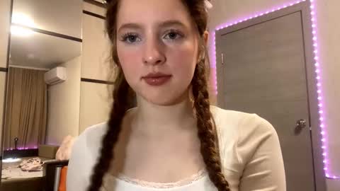 Kira online show from 03.13.26