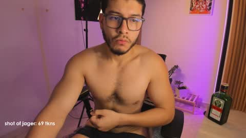 Mikael online show from 10.19.25