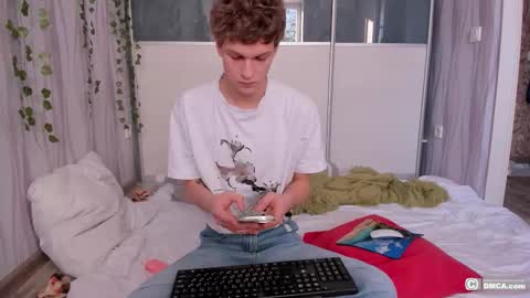 maxim burn online show from 02.21.26