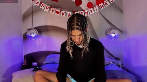 maxim online show from 02.21.25