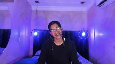 maxim online show from 11.18.25