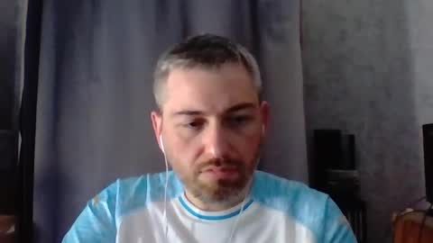 Snapshot of maximefrxx chatting on 06.17.26 Maxime online show from 06.17.26