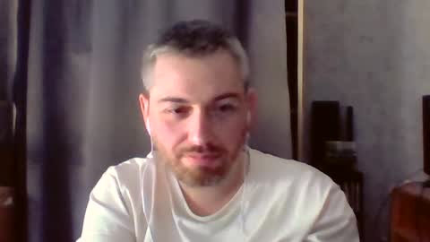 Snapshot of maximefrxx chatting on 06.19.26 Maxime online show from 06.19.26
