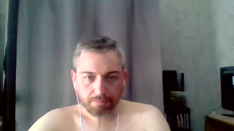 Snapshot of maximefrxx chatting on 06.26.26 Maxime online show from 06.26.26
