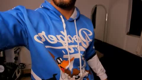 Snapshot of maximo004 chatting on 11.19.25 Maximo online show from 11.19.25