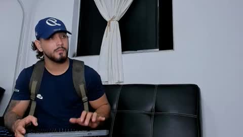 Snapshot of maximo004 chatting on 11.29.25 Maximo online show from 11.29.25