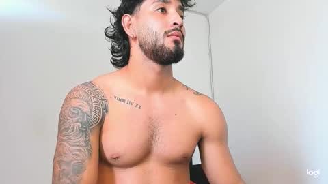 Snapshot of maximo004 chatting on 12.16.25 Maximo online show from 12.16.25