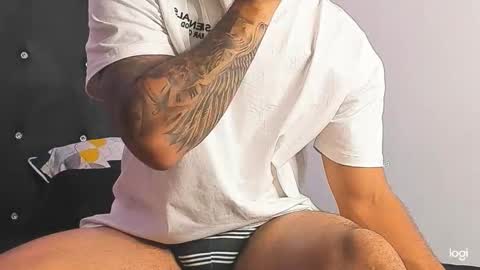 Snapshot of maximo004 chatting on 12.21.25 Maximo online show from 12.21.25