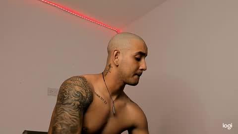 Snapshot of maximo004 chatting on 01.12.26 Maximo online show from 01.12.26