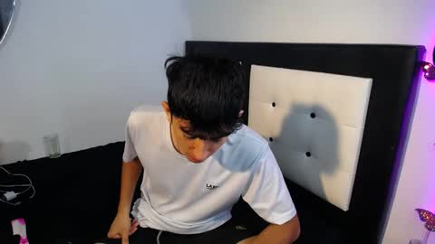 Snapshot of maximo_and_isa chatting on 09.14.25 -- maximo and isa -- online show from 09.14.25