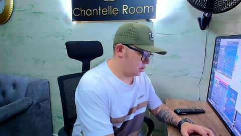  Maximo  online show from 04.25.26