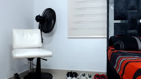 Snapshot of maximo_sebastian chatting on 01.19.25 Maximo Sebastian online show from 01.19.25