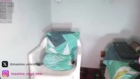 Maximo Aron Vega online show from 11.10.25