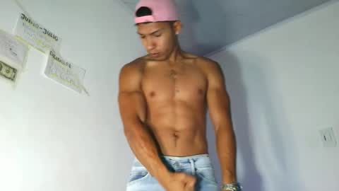 Snapshot of maximo_vega_new chatting on 03.25.26 Maximo Aron Vega online show from 03.25.26