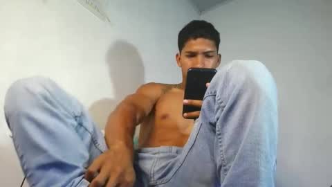 Snapshot of maximo_vega_new chatting on 04.01.26 Maximo Aron Vega online show from 04.01.26