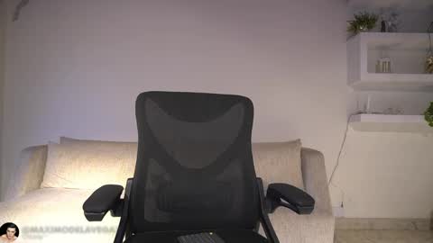 Sebastian online show from 06.05.26