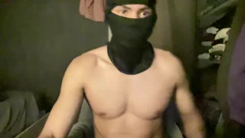 Snapshot of maximus20176 chatting on 01.03.25 grey online show from 01.03.25