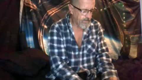 Snapshot of maximus_oreally chatting on 04.03.26 Max online show from 04.03.26